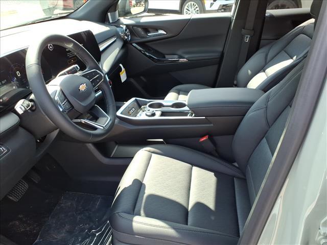 new 2026 Chevrolet Equinox car, priced at $33,815