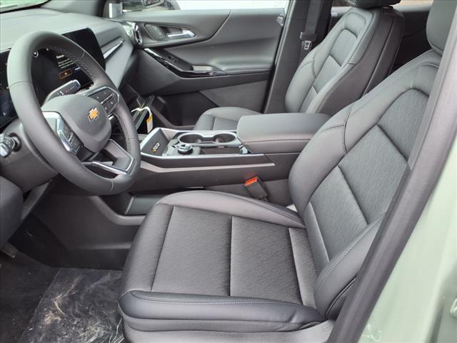 new 2026 Chevrolet Equinox car, priced at $32,370