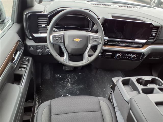 new 2025 Chevrolet Silverado 1500 car, priced at $52,704