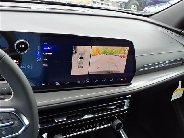 new 2026 Chevrolet Traverse car, priced at $45,925