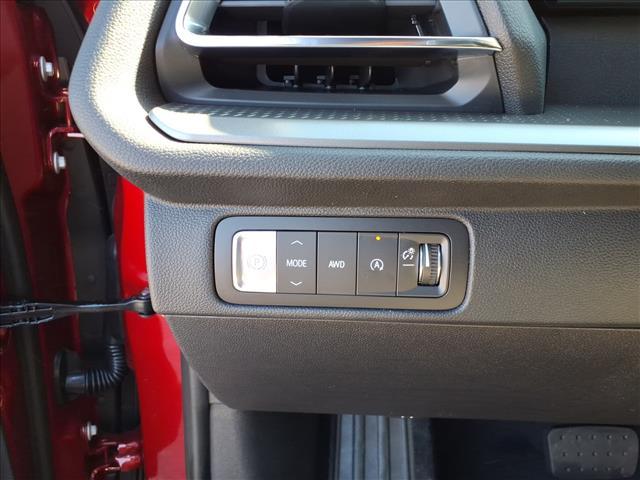 new 2026 Chevrolet Traverse car, priced at $45,217