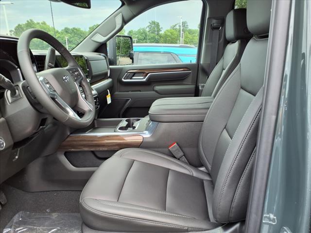 new 2025 Chevrolet Silverado 2500 car, priced at $70,980
