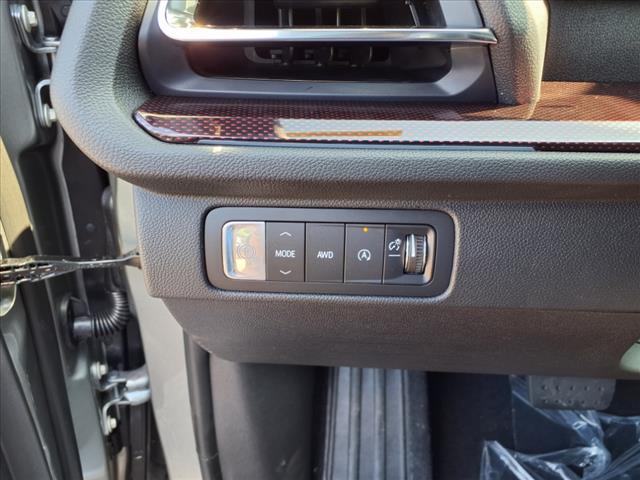 new 2025 Chevrolet Traverse car, priced at $50,160