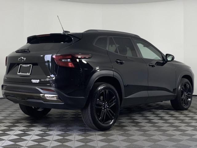 used 2025 Chevrolet Trax car, priced at $24,994
