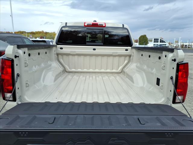 new 2026 Chevrolet Colorado car, priced at $44,553