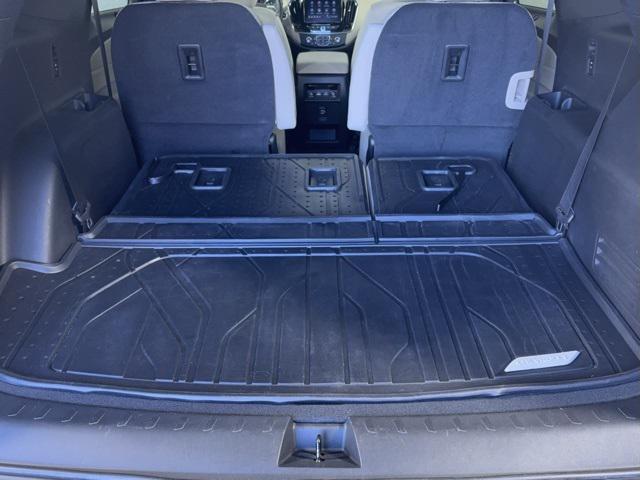 used 2023 Chevrolet Traverse car