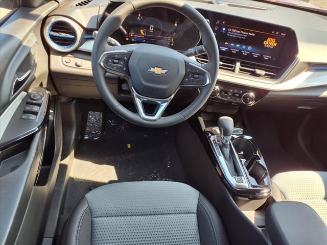 new 2025 Chevrolet Trax car, priced at $25,750