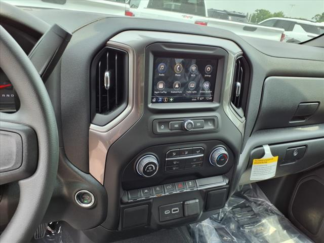 new 2025 Chevrolet Silverado 1500 car, priced at $40,061
