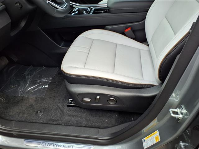 new 2025 Chevrolet Traverse car, priced at $59,904