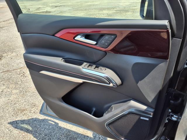 new 2025 Chevrolet Traverse car, priced at $59,885