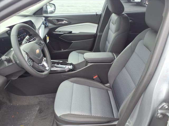 new 2025 Chevrolet Trax car, priced at $25,750