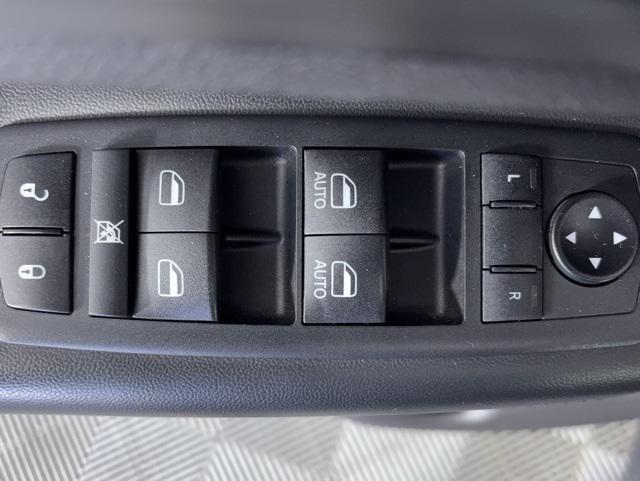 used 2020 Jeep Grand Cherokee car, priced at $23,403