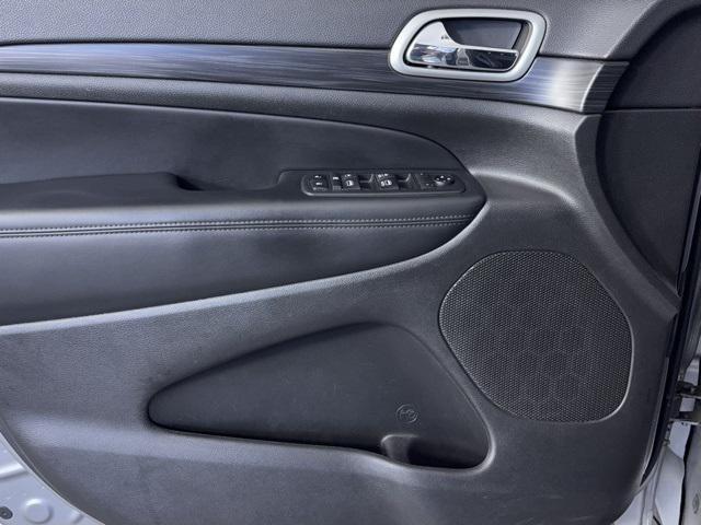 used 2020 Jeep Grand Cherokee car, priced at $23,403