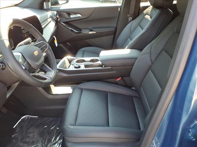 new 2026 Chevrolet Equinox car, priced at $32,801