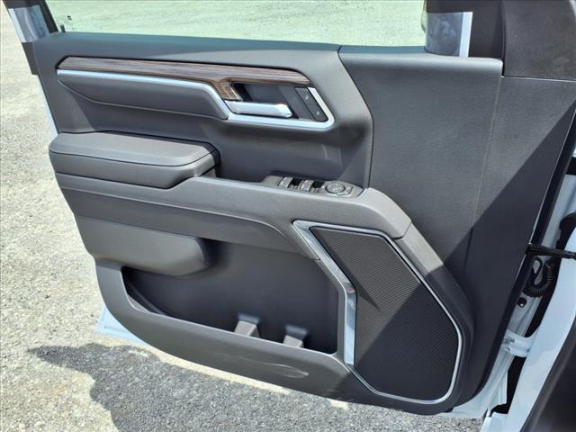 new 2025 Chevrolet Silverado 1500 car, priced at $48,704