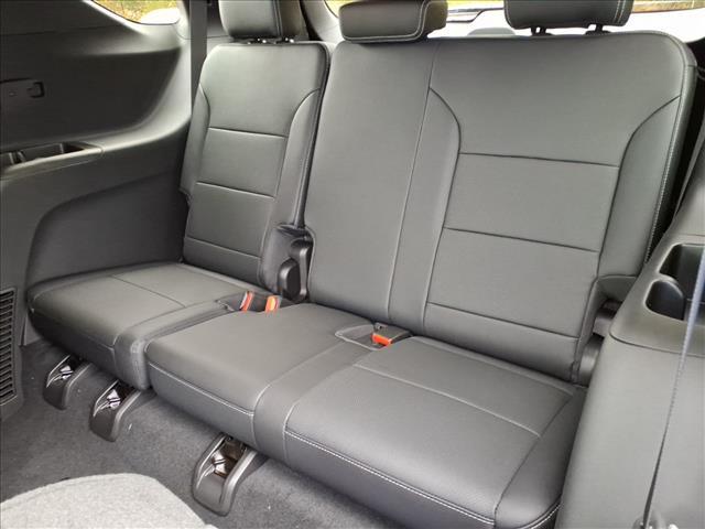 new 2026 Chevrolet Traverse car, priced at $46,201