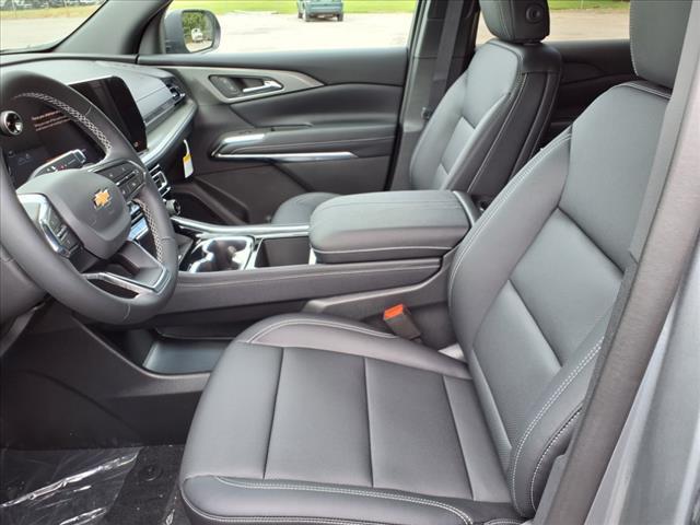 new 2025 Chevrolet Traverse car, priced at $48,810