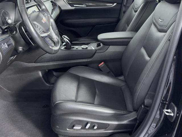 used 2021 Cadillac XT5 car, priced at $28,167