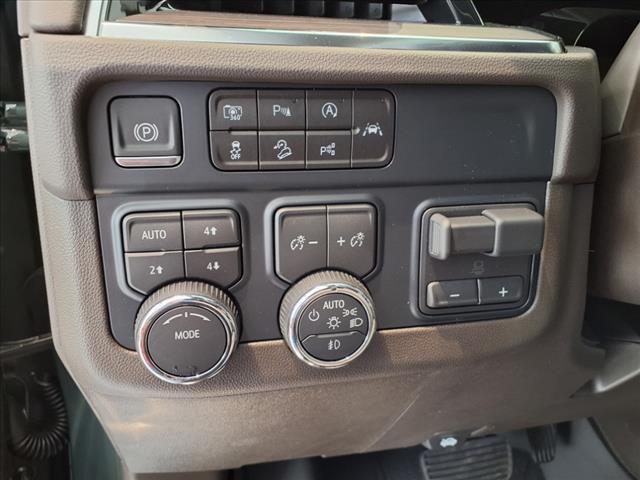 new 2025 Chevrolet Suburban car, priced at $78,180