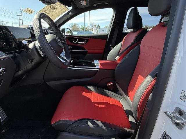 new 2025 Mercedes-Benz GLC 300 car, priced at $65,685
