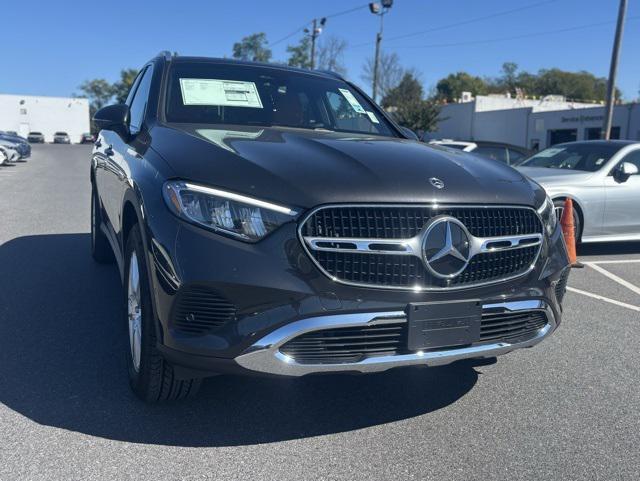 new 2025 Mercedes-Benz GLC 300 car, priced at $57,935