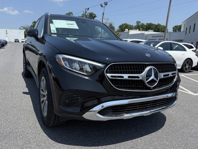 new 2025 Mercedes-Benz GLC 300 car, priced at $54,185