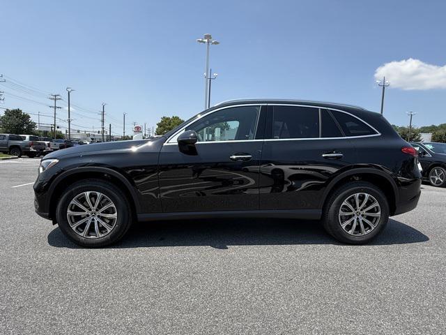 new 2025 Mercedes-Benz GLC 300 car, priced at $54,185