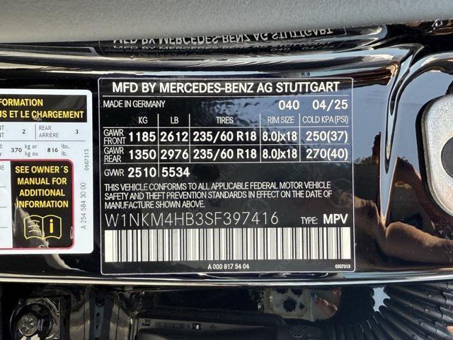 new 2025 Mercedes-Benz GLC 300 car, priced at $54,185