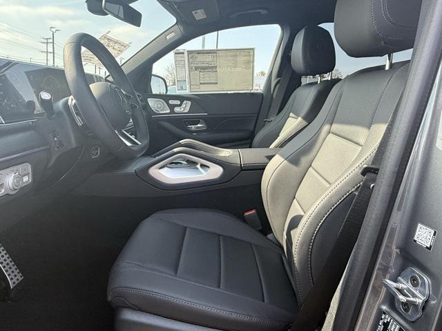 new 2025 Mercedes-Benz GLS 450 car, priced at $95,685