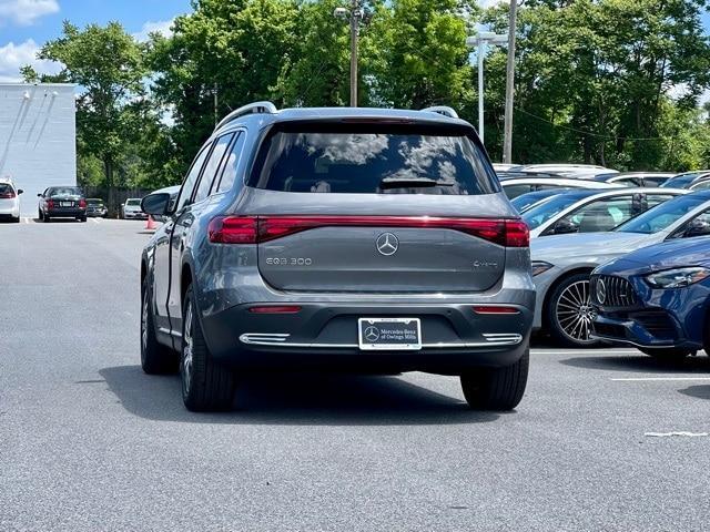 new 2024 Mercedes-Benz EQB 300 car, priced at $62,325