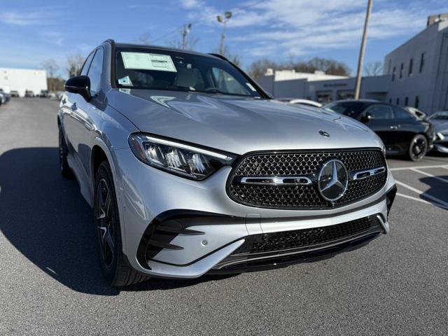 new 2025 Mercedes-Benz GLC 300 car, priced at $62,480