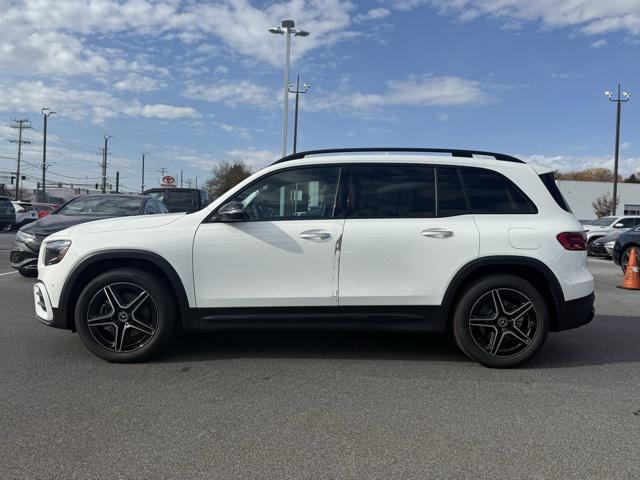 new 2025 Mercedes-Benz GLB 250 car, priced at $55,975