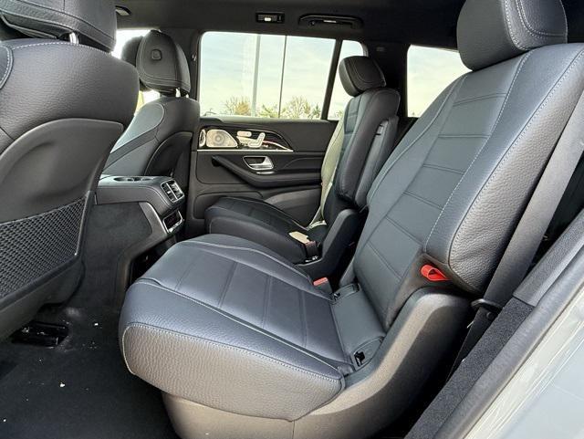 new 2025 Mercedes-Benz GLS 580 car, priced at $122,285