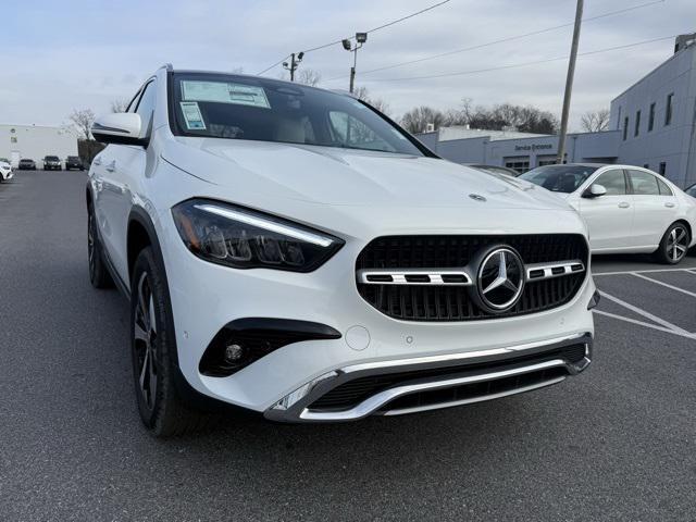 new 2025 Mercedes-Benz GLA 250 car, priced at $49,650