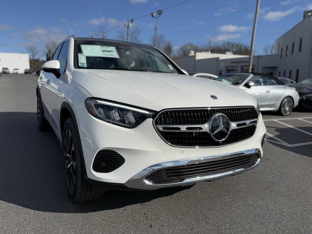 new 2025 Mercedes-Benz GLC 350e car, priced at $64,570