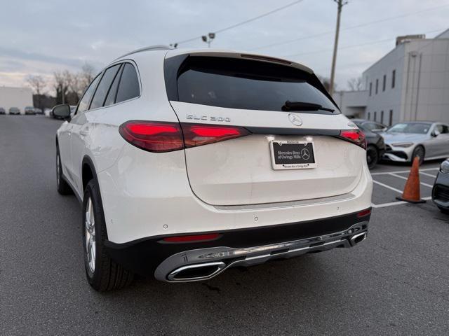 new 2025 Mercedes-Benz GLC 300 car, priced at $56,865