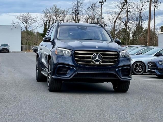 new 2024 Mercedes-Benz GLS 580 car, priced at $119,460