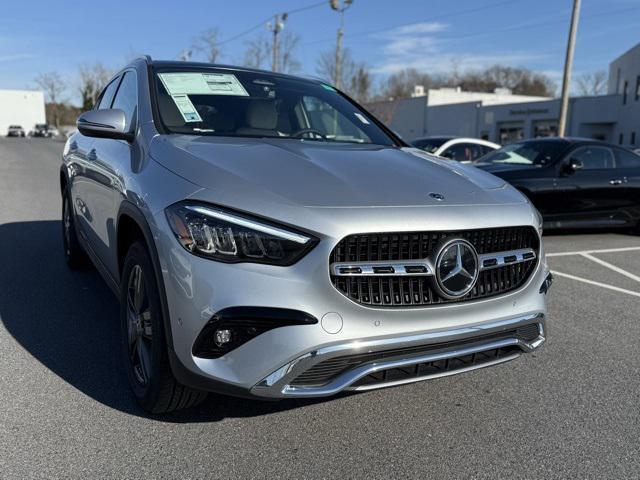 new 2025 Mercedes-Benz GLA 250 car, priced at $50,550