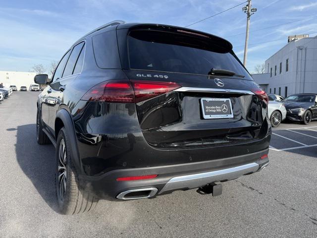 new 2025 Mercedes-Benz GLE 450 car, priced at $77,580