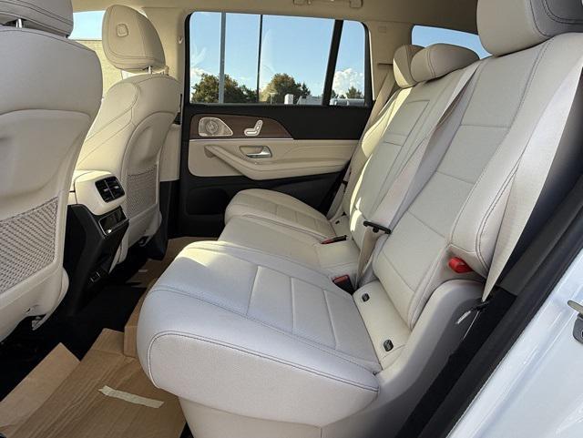 new 2026 Mercedes-Benz GLS 450 car, priced at $92,980