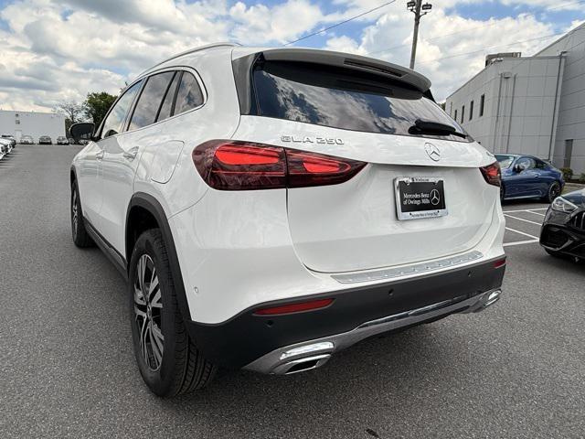 new 2025 Mercedes-Benz GLA 250 car, priced at $47,295