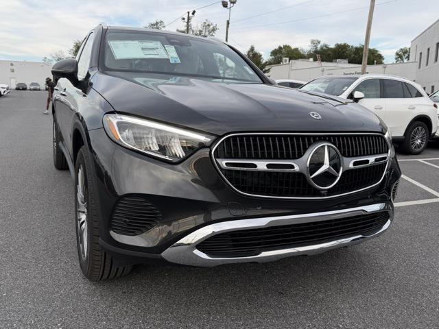 new 2026 Mercedes-Benz GLC 300 car, priced at $58,450