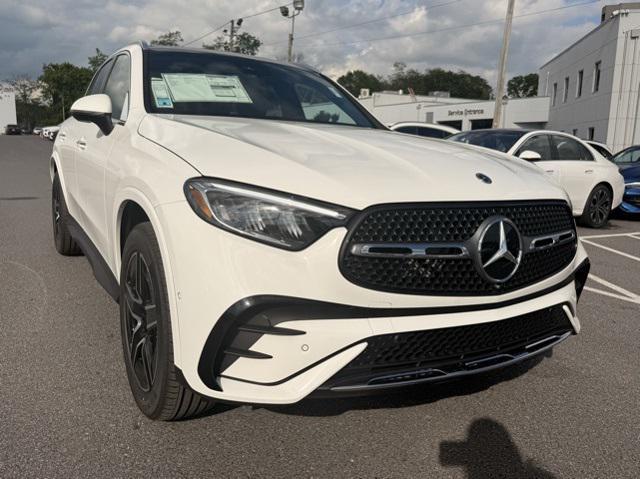 new 2025 Mercedes-Benz GLC 300 car, priced at $57,800