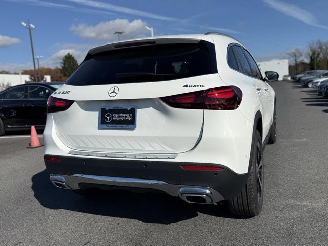 new 2025 Mercedes-Benz GLA 250 car, priced at $51,495