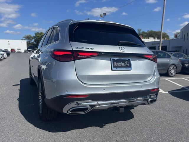 new 2025 Mercedes-Benz GLC 300 car, priced at $58,210