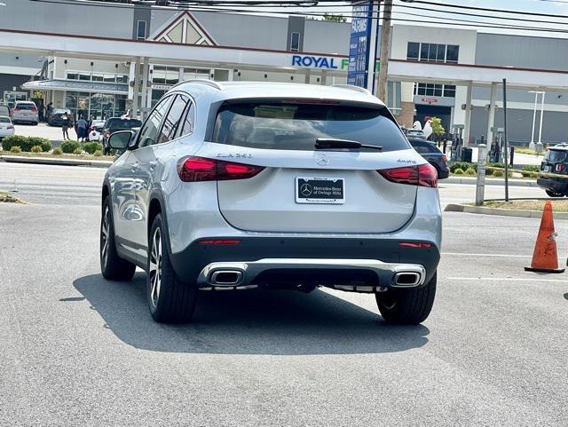 new 2025 Mercedes-Benz GLA 250 car, priced at $49,725