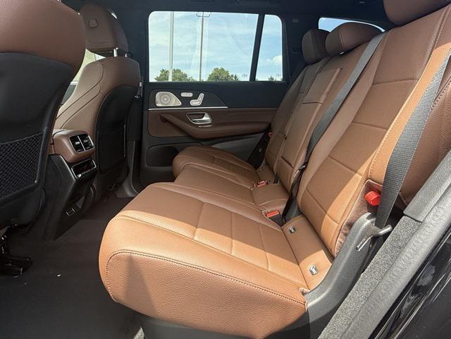 new 2025 Mercedes-Benz GLS 450 car, priced at $98,345