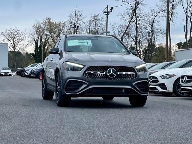 new 2024 Mercedes-Benz GLA 250 car, priced at $53,380