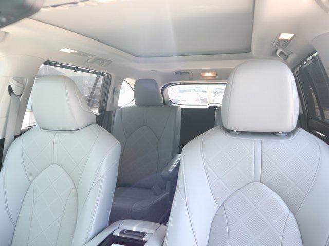 used 2022 Toyota Highlander car, priced at $42,369