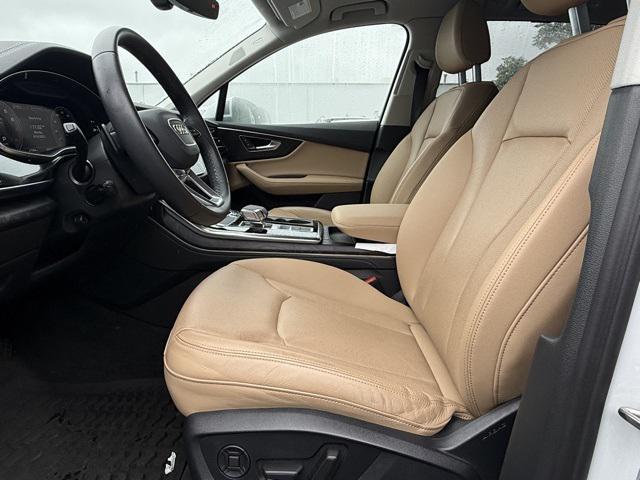 used 2024 Audi Q7 car, priced at $48,490